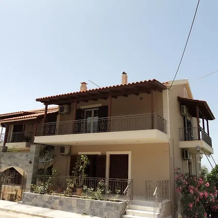 شقة Erminia Mousata